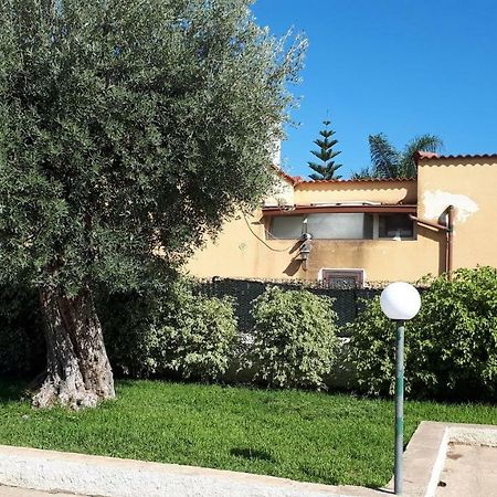 Hôtel Altomare à Augusta Extérieur photo