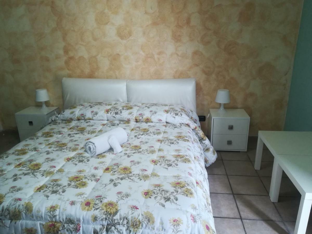 Hôtel Altomare à Augusta Extérieur photo